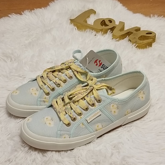 RELISTED IN CLOSET!!!!!! - Picture 9 of 14